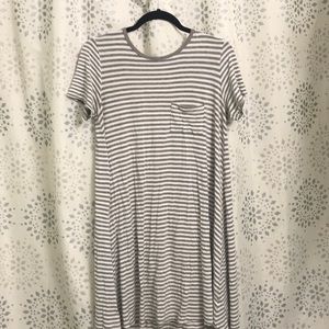 LulaRoe gray and white Small Carly